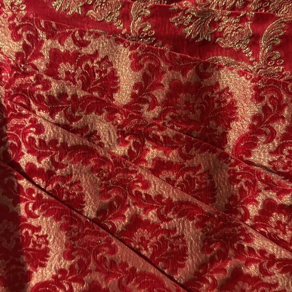 Red and gold dress - Picture 3 of 5